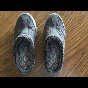 Women’s Skechers slip in’s